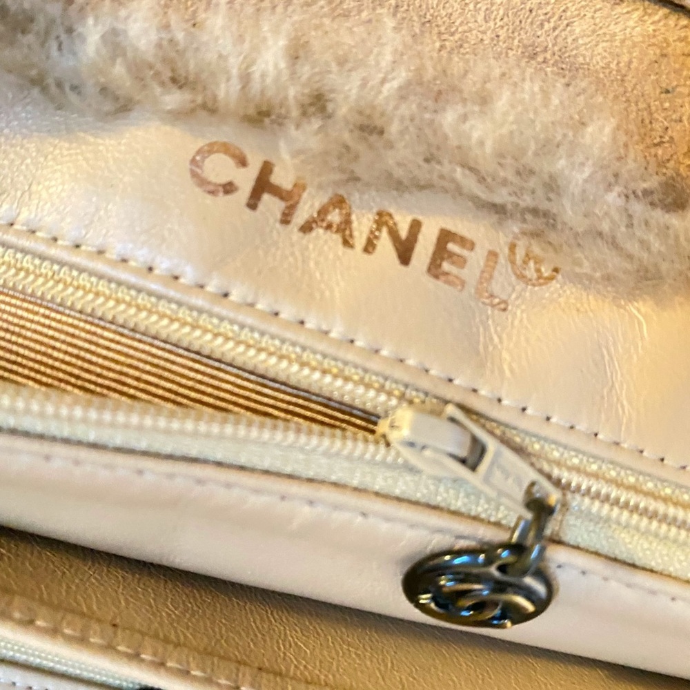 Vintage Chanel beige tan suede shearling sheepskin top handles tote purse bag - Picture 13 of 15